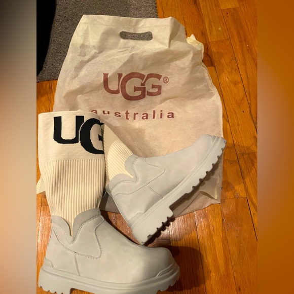 Shoes - DH Gate ‘Ugg’ Boots